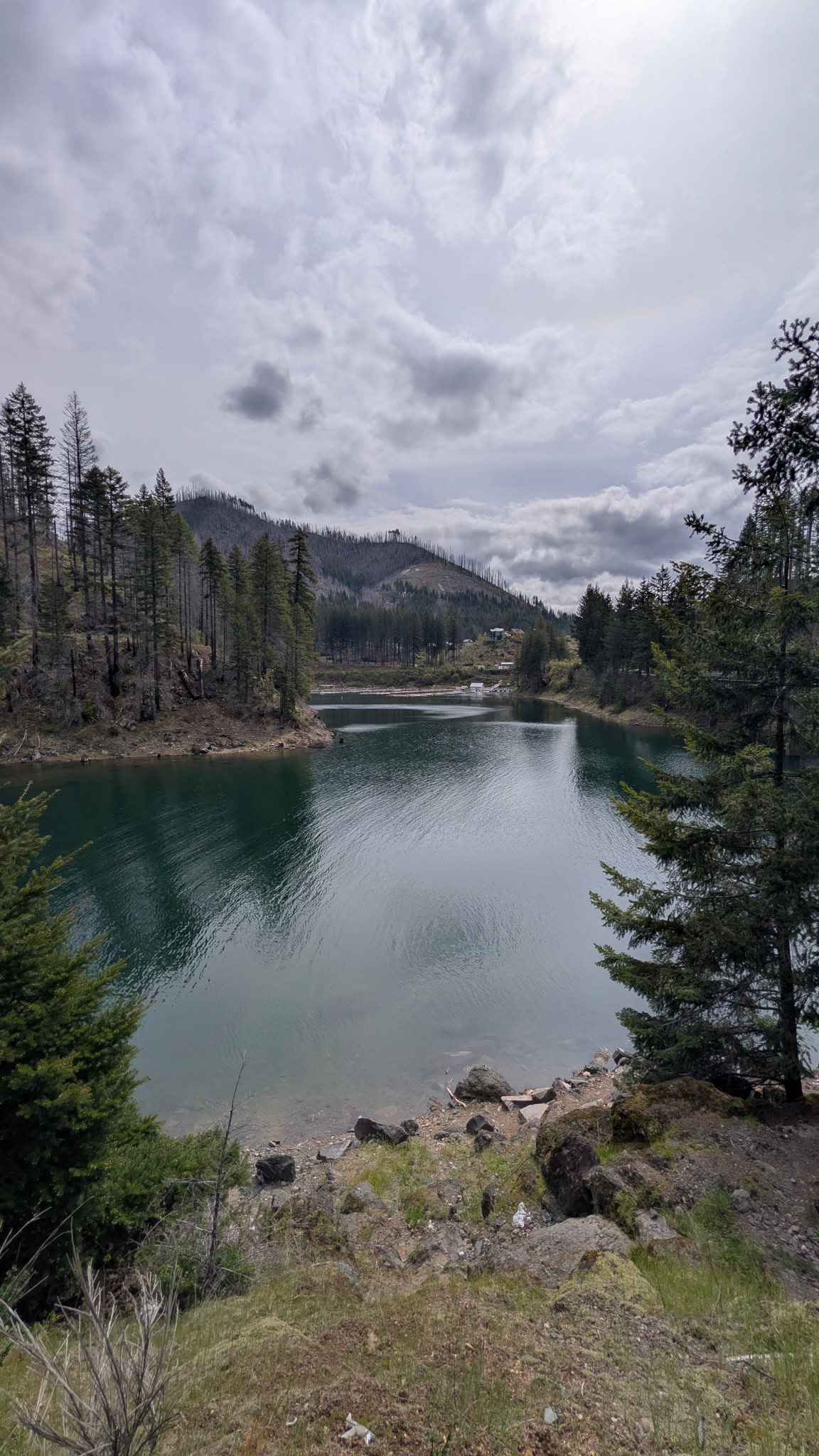 Field report from Detroit Reservoir, Oregon on April 27, 2026